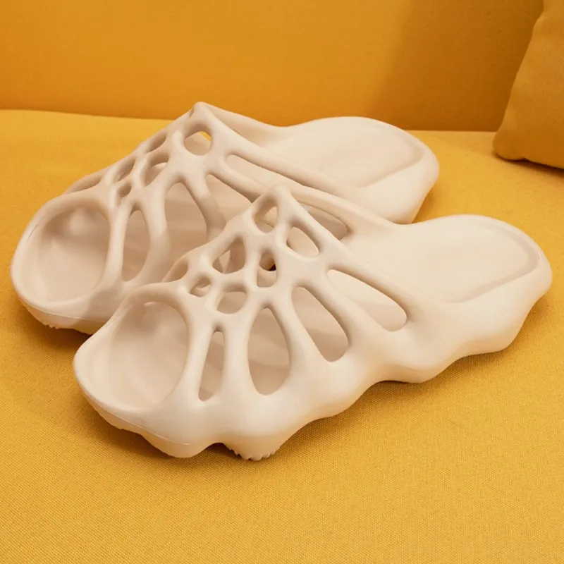 2023 Womens Thick Platform Slippers Ladies Summer Breathable Couple Slippers Outdoor Beach Hole Shoes Lightweight Slippers
2023 Womens Thick Platform Slippers Ladies Summer Breathable Couple Slippers Outdoor Beach Hole Shoes Lightweight Slippers