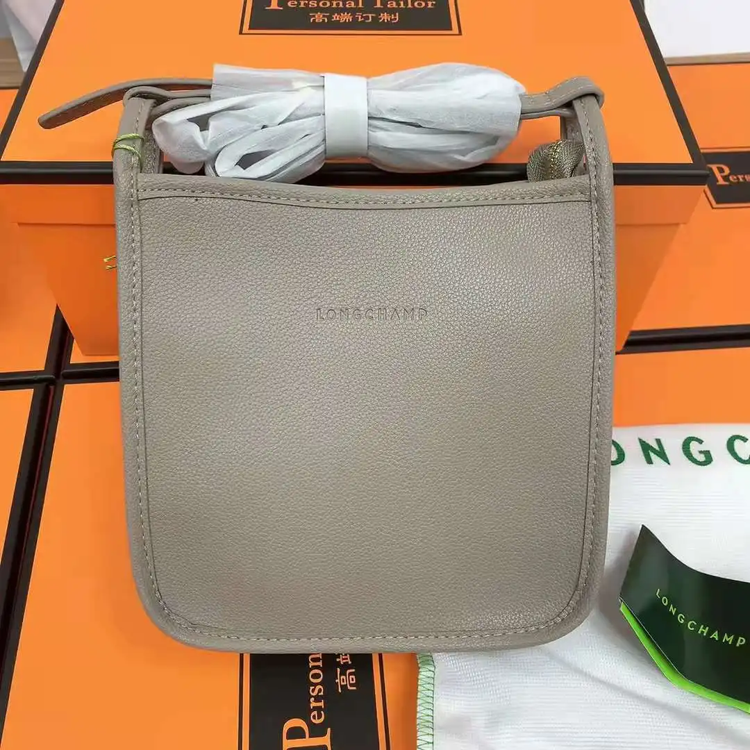 Повседневная женская сумка на плечо LONGCHAMP, миниатюрная сумка-мешок через плечо, женские сумки-мессенджеры для женщин, женский кошелек, новин...
Повседневная женская сумка на плечо LONGCHAMP, миниатюрная сумка-мешок через плечо, женские сумки-мессенджеры для женщин, женский кошелек, новин...
