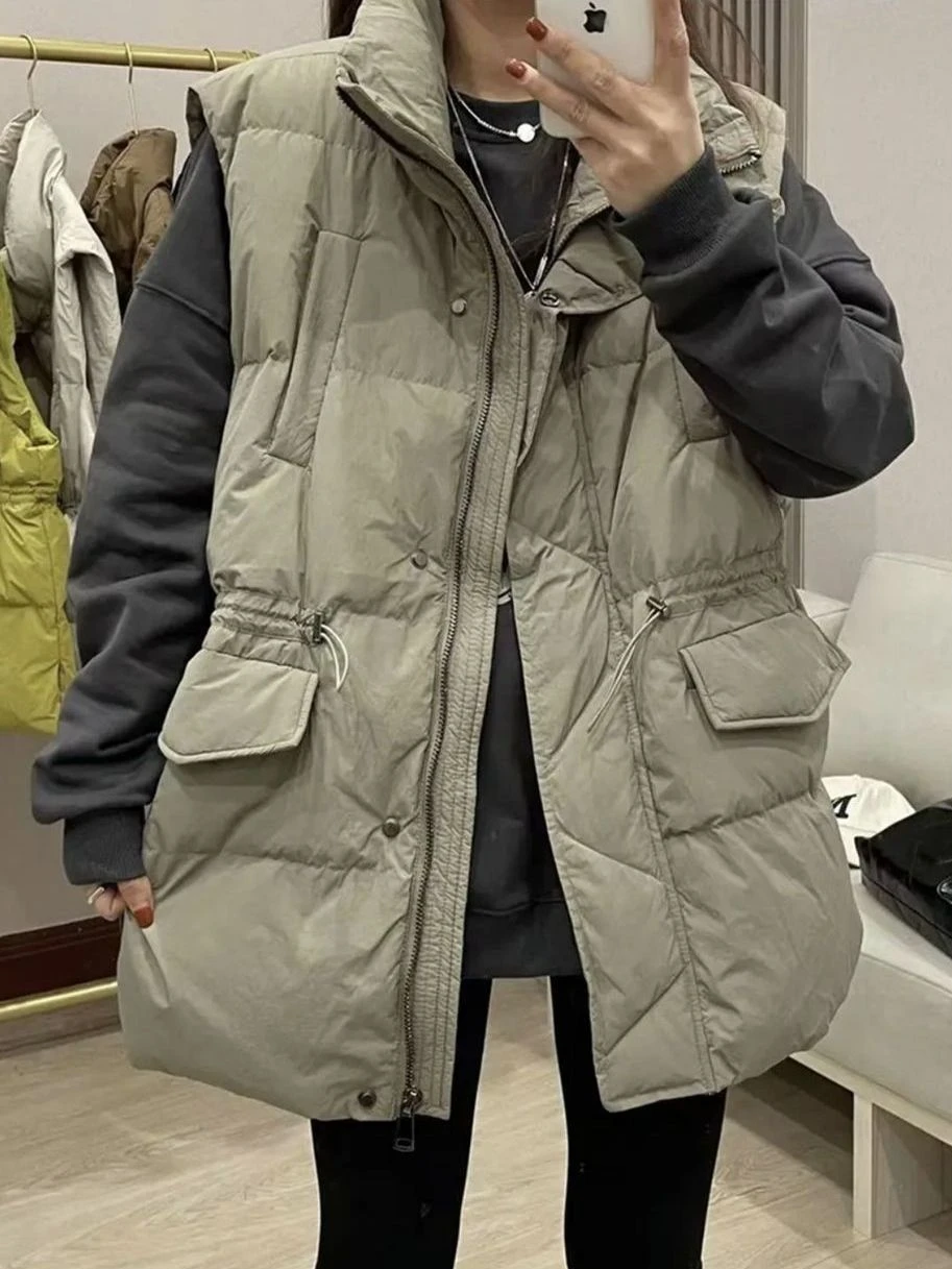 2023 New Women's Vest Jacket Down Cotton Vest Autumn Winter Jacket Thicken Loose Long Coat Female Sleeveless Waistcoat Snow Wear
2023 New Women's Vest Jacket Down Cotton Vest Autumn Winter Jacket Thicken Loose Long Coat Female Sleeveless Waistcoat Snow Wear