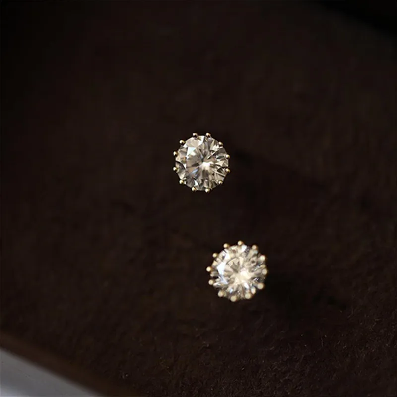 925 Sterling Silver 14K Gold Plated Stud Earrings for Women Large Zircon Single Diamond Earrings Temperament INS Jewelry
925 Sterling Silver 14K Gold Plated Stud Earrings for Women Large Zircon Single Diamond Earrings Temperament INS Jewelry