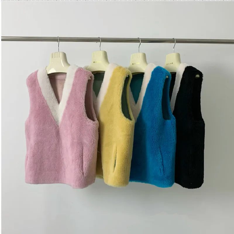 Real 100% Lamb Wool Fur Waistcoat Women Fashion Luxury Thick Vest Ladies Warm Autumn Winter Gilet 2023 New Sleeveless Clothes
Real 100% Lamb Wool Fur Waistcoat Women Fashion Luxury Thick Vest Ladies Warm Autumn Winter Gilet 2023 New Sleeveless Clothes