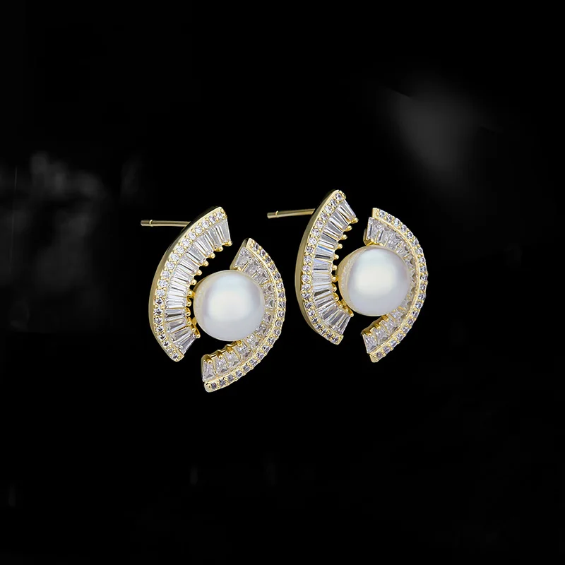 Classic Fashion Pearl Crystal Exquisite Stud Earrings for Women Korea New Statement Earrings Bridal Wedding Luxury Jewelry Gifts
Classic Fashion Pearl Crystal Exquisite Stud Earrings for Women Korea New Statement Earrings Bridal Wedding Luxury Jewelry Gifts