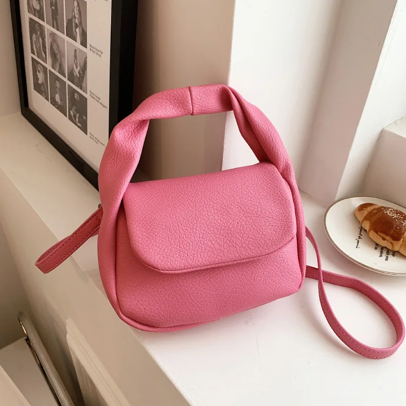 Casual Fashion Women's Handbags 2022 Soft Solid Color High-quality Pu Leather Shoulder Bags Summer New Crossbody Bags Blosas
Casual Fashion Women's Handbags 2022 Soft Solid Color High-quality Pu Leather Shoulder Bags Summer New Crossbody Bags Blosas