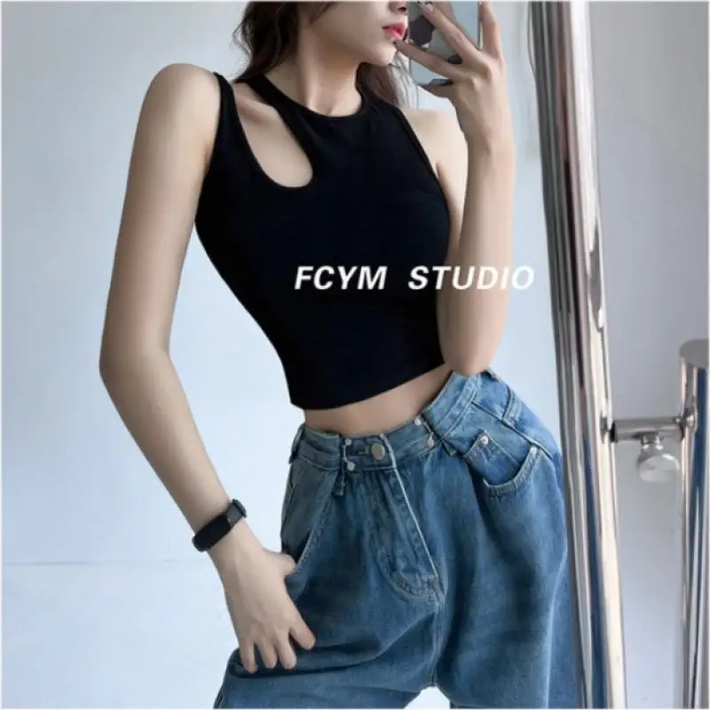 Укороченный топ с вырезами Y2K, летние базовые рубашки, вязаный женский топ в рубчик с круглым вырезом и открытыми плечами, облегающий Повсед...
Укороченный топ с вырезами Y2K, летние базовые рубашки, вязаный женский топ в рубчик с круглым вырезом и открытыми плечами, облегающий Повсед...