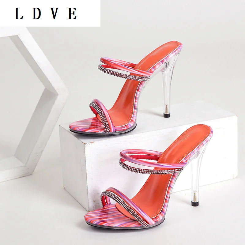 Сандалии женские на тонком каблуке, элегантные туфли с узким ремешком, с кристаллами, уличная камуфляжная обувь, лето 2022 
Сандалии женские на тонком каблуке, элегантные туфли с узким ремешком, с кристаллами, уличная камуфляжная обувь, лето 2022