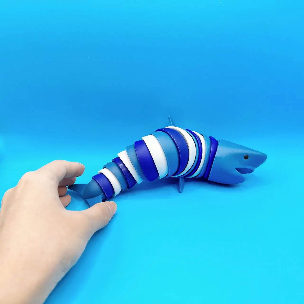 3D Fidget Slug Creative Stress Relief Toy Ocean Shark Animal Model Articulated Realistic Insects Toy Birthday Gift for Kids Hot
3D Fidget Slug Creative Stress Relief Toy Ocean Shark Animal Model Articulated Realistic Insects Toy Birthday Gift for Kids Hot