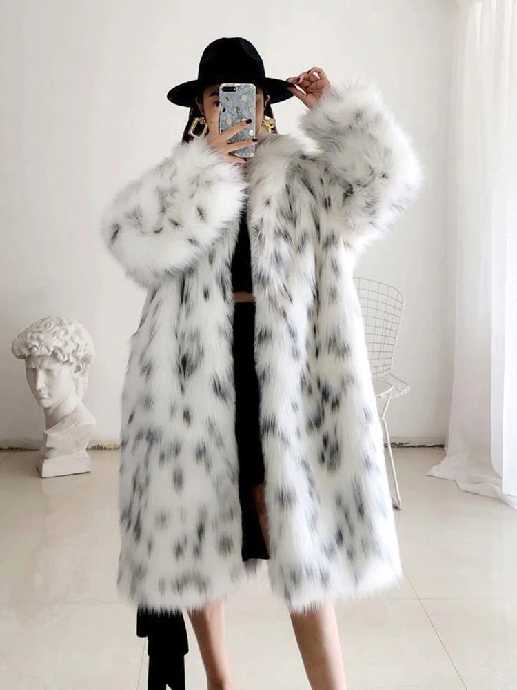 KBAT 2022 Long Faux Fox Fur Coat Women Long Winter Fashion Thick Warm Fur Coats Outerwear Fake Fur Jacket Women Clothing
KBAT 2022 Long Faux Fox Fur Coat Women Long Winter Fashion Thick Warm Fur Coats Outerwear Fake Fur Jacket Women Clothing