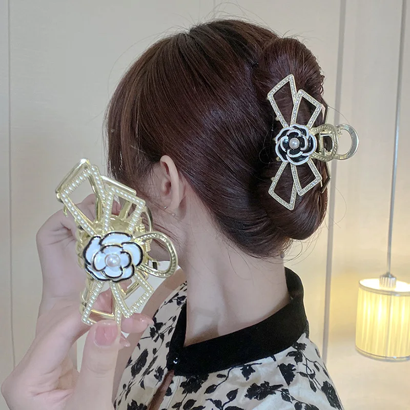 Fashion Camellia Crab hair pins hair pins for women party Women hair clips girls Bow Tie Ponytail Claw Clip hair accessories
Fashion Camellia Crab hair pins hair pins for women party Women hair clips girls Bow Tie Ponytail Claw Clip hair accessories