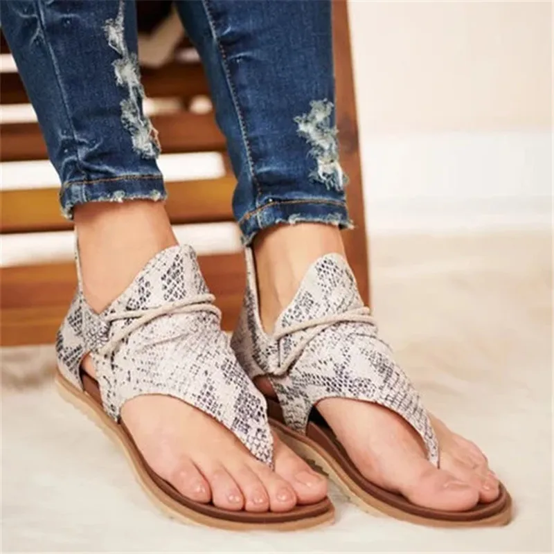Sandals 2022 Fashion New Women Sandals Elegant Leopard Print Comfortable Boho Style Female Sandals Cover Heel Lady Casual Shoes
Sandals 2022 Fashion New Women Sandals Elegant Leopard Print Comfortable Boho Style Female Sandals Cover Heel Lady Casual Shoes