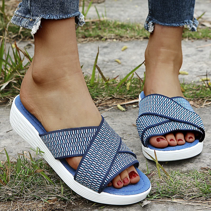 Rimocy Elastic Mesh Women Slippers 2022 Summer Wedge Platform Sandals Woman Plus Size 35-45 Non-slip Outdoor Slides Flip Flops
Rimocy Elastic Mesh Women Slippers 2022 Summer Wedge Platform Sandals Woman Plus Size 35-45 Non-slip Outdoor Slides Flip Flops