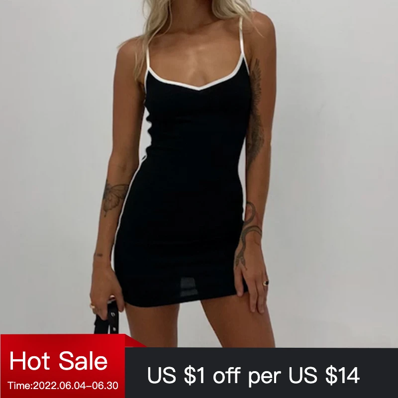 Goth Dresses Women's Patchwork Streetwear High Waist Mini Dress Y2k Black Sexy Backless Slim Tight Summer Harajuku Elegant Dress
Goth Dresses Women's Patchwork Streetwear High Waist Mini Dress Y2k Black Sexy Backless Slim Tight Summer Harajuku Elegant Dress