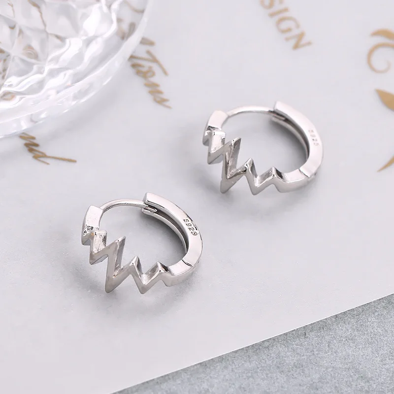 925 Sterling Silver Simple Hoop Earring For Women Party Wedding Fashion Trendy Party Birthday Jewelry eh1301
925 Sterling Silver Simple Hoop Earring For Women Party Wedding Fashion Trendy Party Birthday Jewelry eh1301
