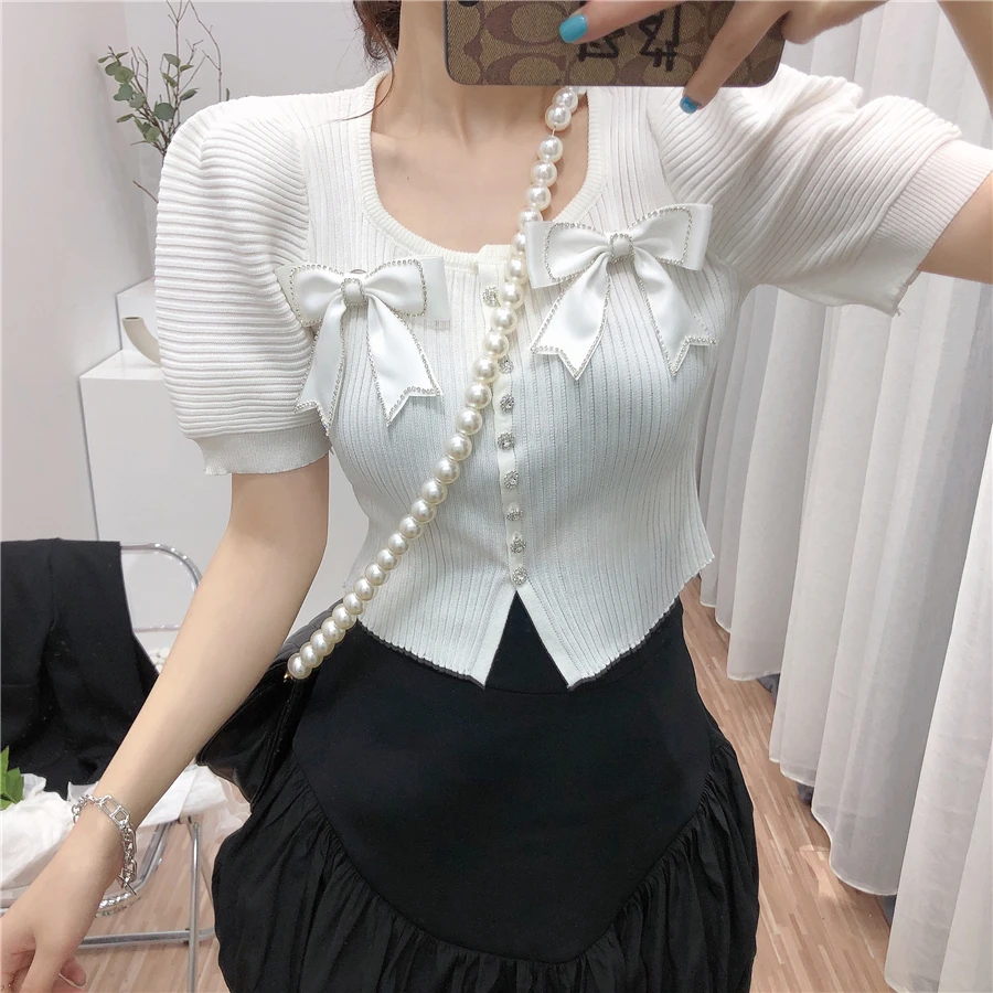 Cute Summer Slim Fit Sweater V Neck Rhinestone Bow Butterfly Short-sleeve Cropped Cardigan Knitwear Women Tops Clothing 5600B
Cute Summer Slim Fit Sweater V Neck Rhinestone Bow Butterfly Short-sleeve Cropped Cardigan Knitwear Women Tops Clothing 5600B