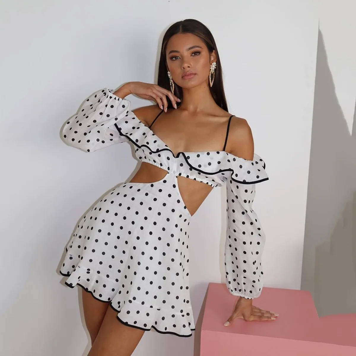 HOT Summer For 2022 Women'S Clothes Retro Polka Dots Backless Casual Evening Party Sexy Prom Long Sleeves Mini Dress Vestidos
HOT Summer For 2022 Women'S Clothes Retro Polka Dots Backless Casual Evening Party Sexy Prom Long Sleeves Mini Dress Vestidos