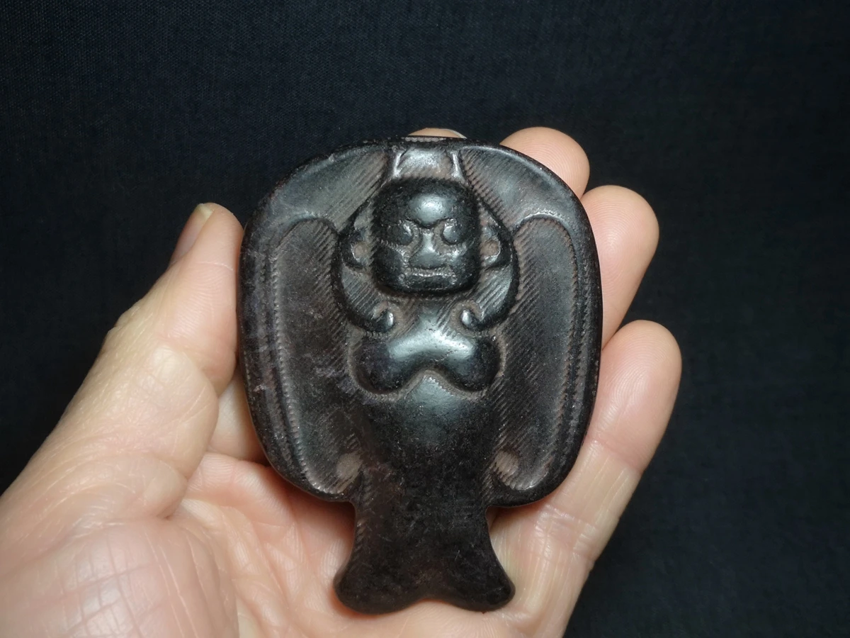 1919 Collection Chinese Hongshan Culture Black Magnet Jade carving Wing Buddha Pendant Ornament gift
1919 Collection Chinese Hongshan Culture Black Magnet Jade carving Wing Buddha Pendant Ornament gift
