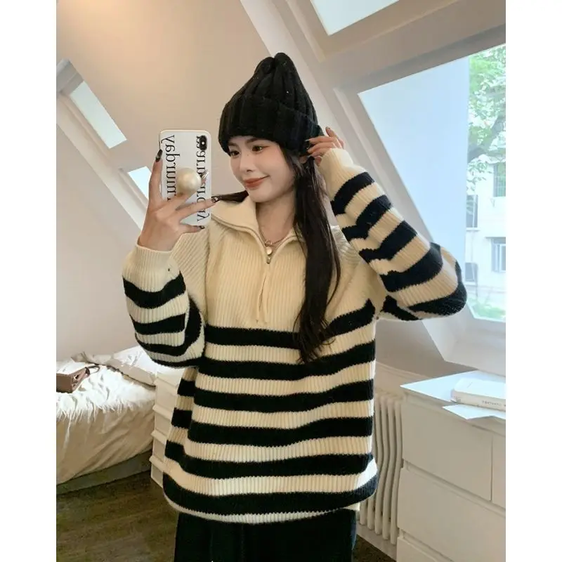 Half high neck zipper stripe pullover long sleeved sweater for women fashion loose autumn 2023 casual pullover sweater female
Half high neck zipper stripe pullover long sleeved sweater for women fashion loose autumn 2023 casual pullover sweater female