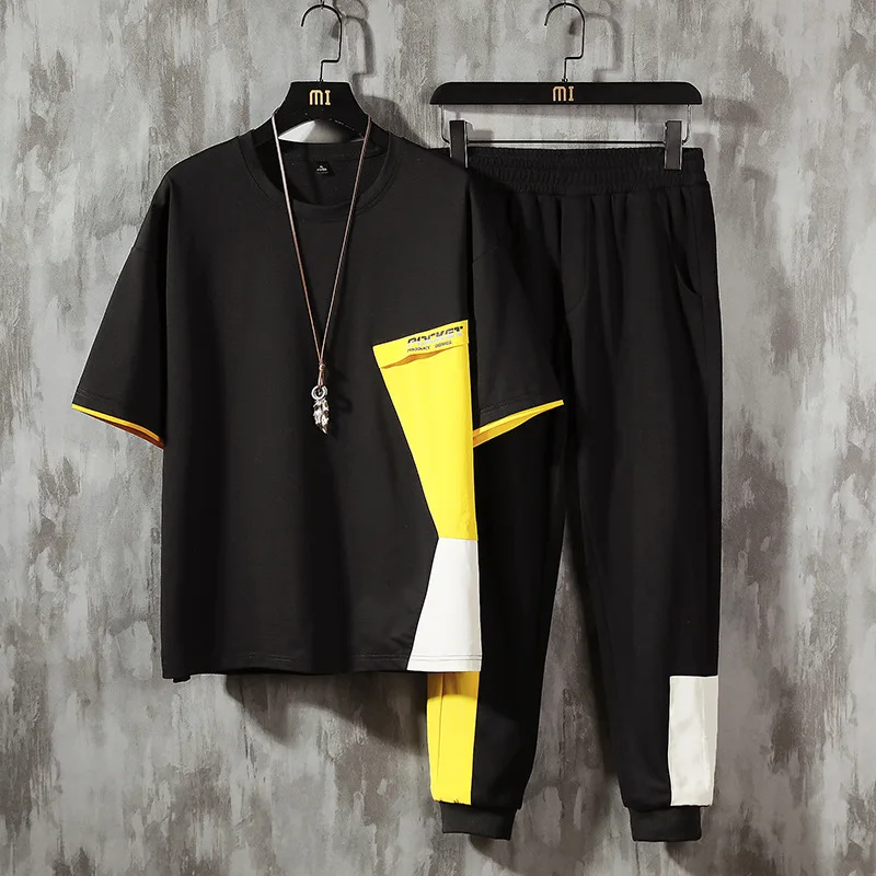 New summer suit men's short sleeve T-shirt trend Korean version with a handsome suit casual
New summer suit men's short sleeve T-shirt trend Korean version with a handsome suit casual