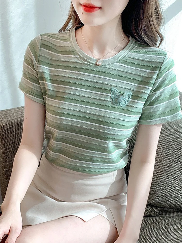 Korean Small Fragrance Flower Knitted T Shirt Woman Casual Hollow Out Short Sleeve Tops White Black Summer Clothes For Women Tee
Korean Small Fragrance Flower Knitted T Shirt Woman Casual Hollow Out Short Sleeve Tops White Black Summer Clothes For Women Tee