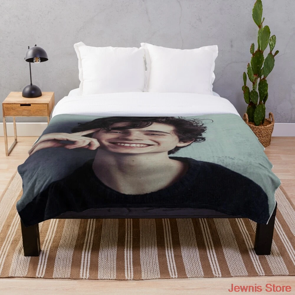 Timothee Chalamet Blanket Personalized Blankets On For The Sofa/Bed/Car Portable 3D Blanket For Kid adult Home Textiles
Timothee Chalamet Blanket Personalized Blankets On For The Sofa/Bed/Car Portable 3D Blanket For Kid adult Home Textiles