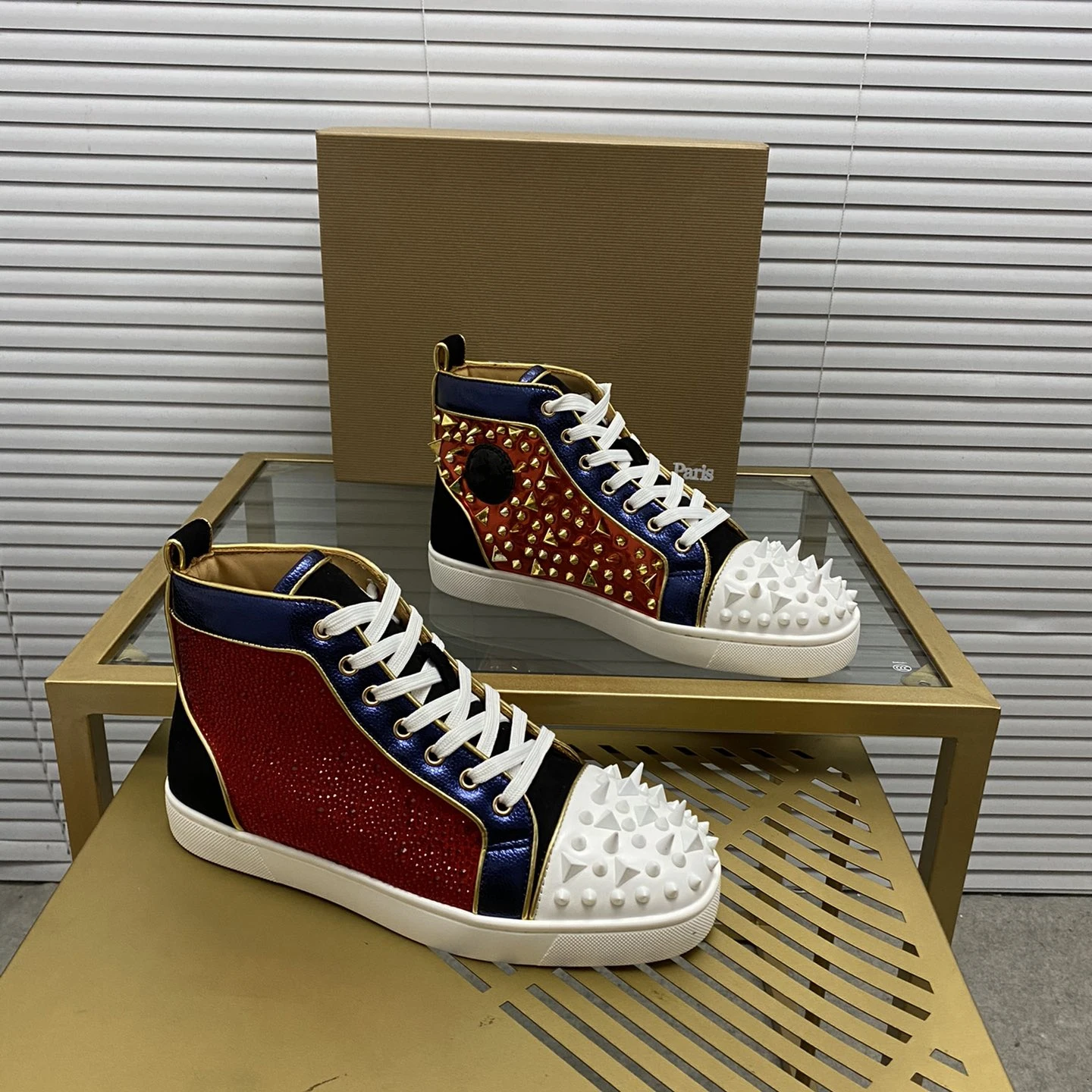 Top Quality Red Sole Mens Casual Shoes Luxury Womens Leather Sneakers Unisex Fashion Trainers Youth Designer Canvas Shoes MD0106
Top Quality Red Sole Mens Casual Shoes Luxury Womens Leather Sneakers Unisex Fashion Trainers Youth Designer Canvas Shoes MD0106