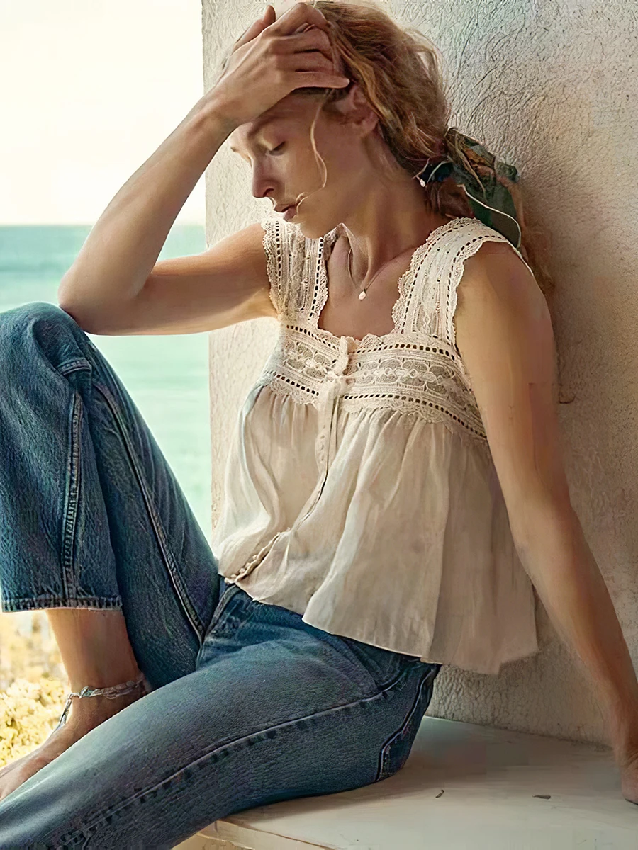 Hollow Patchwork Tank Top 2022 Summer Ladies Square Neck Lace Tie Sleeveless White Camisole Femme French Vintage Pullover Tops
Hollow Patchwork Tank Top 2022 Summer Ladies Square Neck Lace Tie Sleeveless White Camisole Femme French Vintage Pullover Tops