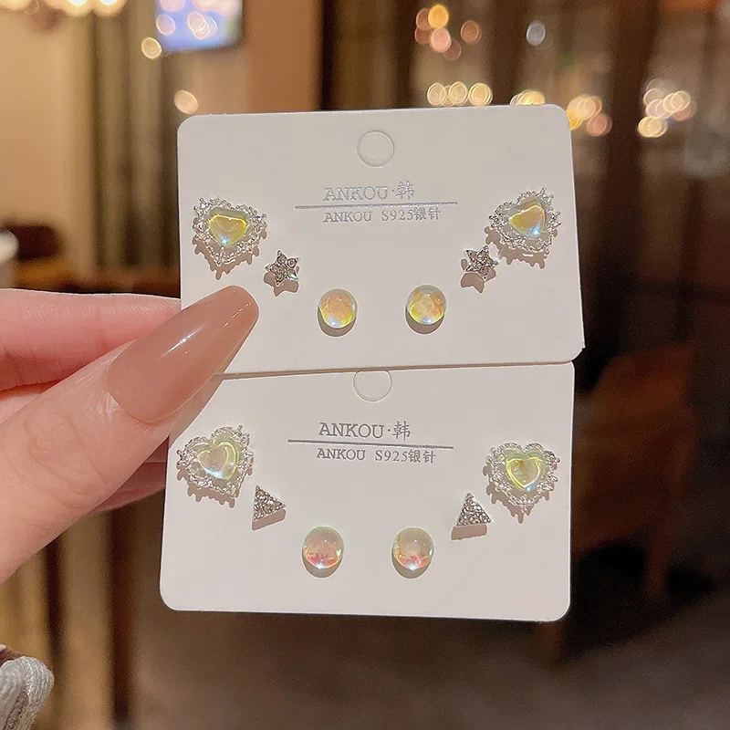 1 set of Silver Needle temperament retro senior all-match fantasy love stud ins zircon butterfly stars exquisite set earrings
1 set of Silver Needle temperament retro senior all-match fantasy love stud ins zircon butterfly stars exquisite set earrings
