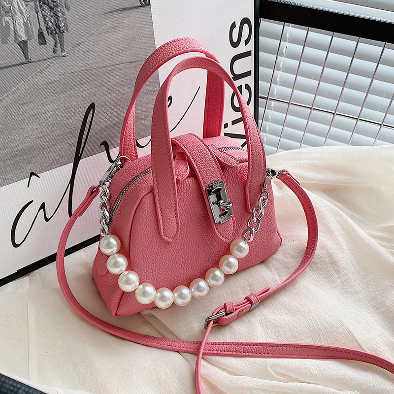 Soft Leather Women Shoulder Bags Pearl Chain Top Handle Handbag High Quality Luxury Design Elegant Crossbody Bag and Purses
Soft Leather Women Shoulder Bags Pearl Chain Top Handle Handbag High Quality Luxury Design Elegant Crossbody Bag and Purses