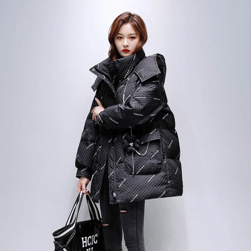 2023 Winter New Women Hooded Cotton Jacket Design Sense Large Pocket Casual Loose Down Jacket Plus Fleece Warm High-quality Coat
2023 Winter New Women Hooded Cotton Jacket Design Sense Large Pocket Casual Loose Down Jacket Plus Fleece Warm High-quality Coat