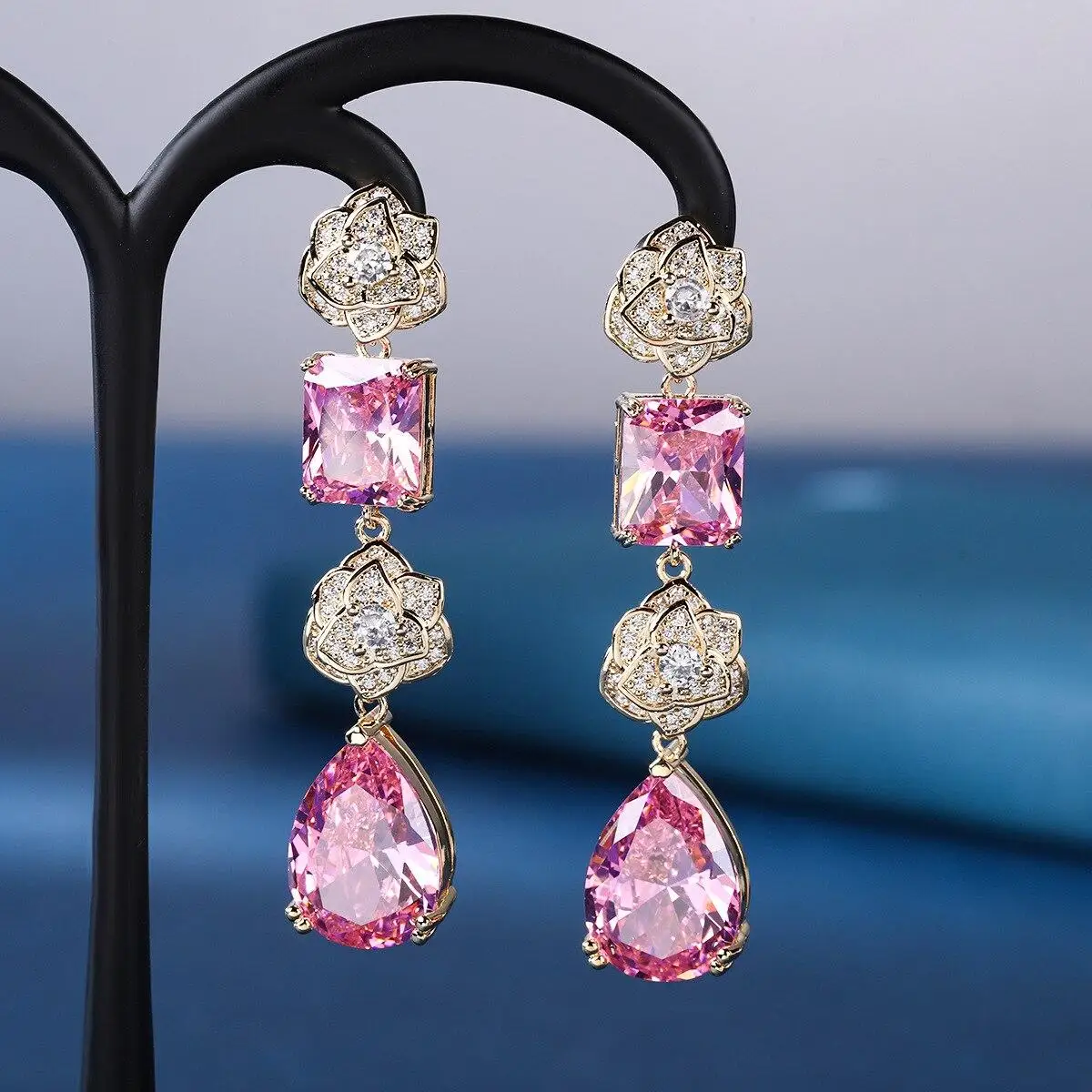 Luxury Jewelry Trend Camellia Flower Drop Earrings Flower Elegant Pink Dangle Long Earring Vintage Jewelry Gift
Luxury Jewelry Trend Camellia Flower Drop Earrings Flower Elegant Pink Dangle Long Earring Vintage Jewelry Gift