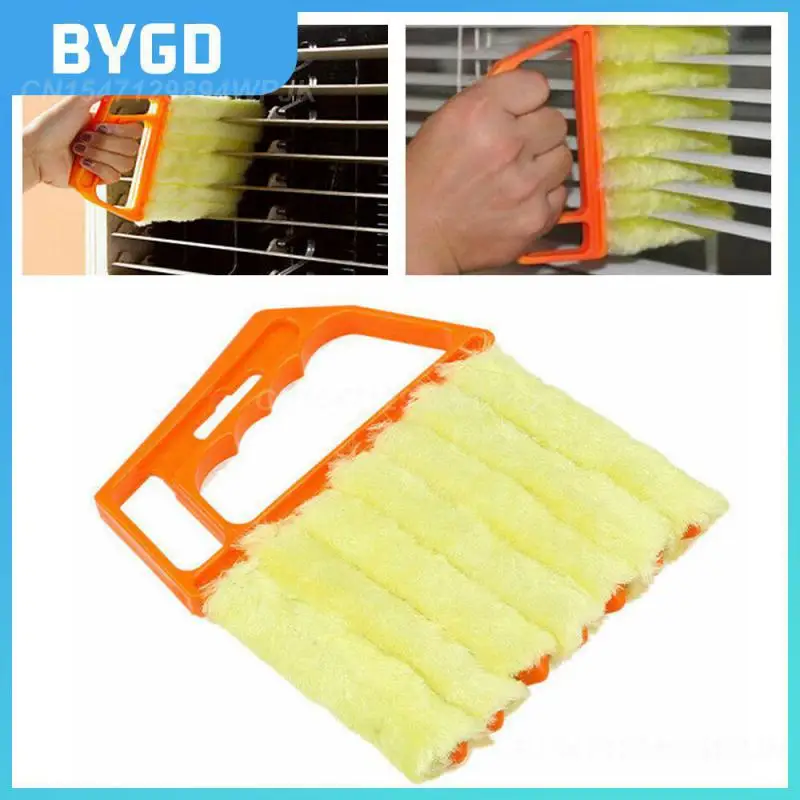 Portable Blinds Cleaning Brush Durable Duster Cleaner Universal Microfiber Blind Blade Cleaning Cloth Window Car Accessories
Portable Blinds Cleaning Brush Durable Duster Cleaner Universal Microfiber Blind Blade Cleaning Cloth Window Car Accessories