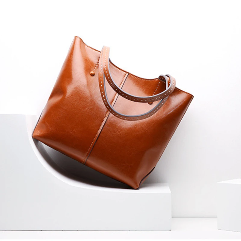Bag 2023 Autumn and Winter New Fashion Trend Leather Hand Bag All-match Women's Bag Large Capacity Single Shoulder Bag
Bag 2023 Autumn and Winter New Fashion Trend Leather Hand Bag All-match Women's Bag Large Capacity Single Shoulder Bag