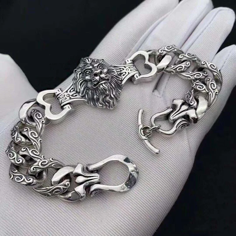 S925 pure silver new Thai silver domineering man bangle bracelet pattern male personality silver bracelet celebrity
S925 pure silver new Thai silver domineering man bangle bracelet pattern male personality silver bracelet celebrity
