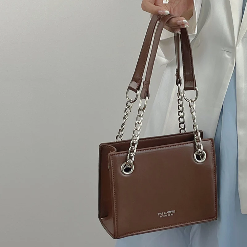 Women Bag Shoulder Bag For Women Chain Bag Y2K Bag Women Handbag Ins Fashion Luxury Bag Design Female Bag
Women Bag Shoulder Bag For Women Chain Bag Y2K Bag Women Handbag Ins Fashion Luxury Bag Design Female Bag