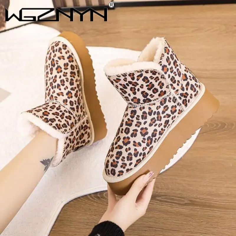 Женские кожаные ботинки на плоской подошве, женская обувь с круглым носком, зимняя обувь, австралийские ботинки, женские теплые ботинки с ре... 
Женские кожаные ботинки на плоской подошве, женская обувь с круглым носком, зимняя обувь, австралийские ботинки, женские теплые ботинки с ре...