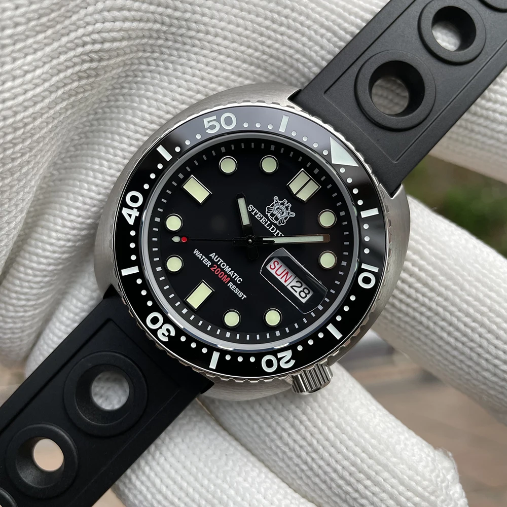 STEELDIVE SD1972 Black Dial Week Display New Arrival 45MM Steel Case NH36 Automatic Movement Ceramic Bezel Mens Sport Dive Watch
STEELDIVE SD1972 Black Dial Week Display New Arrival 45MM Steel Case NH36 Automatic Movement Ceramic Bezel Mens Sport Dive Watch
