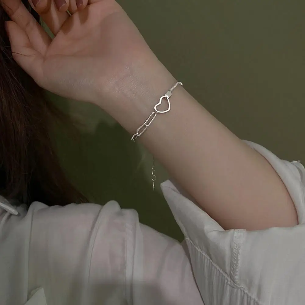 Unique Women Bracelet Adjustable Accessory Love Heart Chain Bracelet Female Party Jewelry Ladies Bracelet Charm Bracelet
Unique Women Bracelet Adjustable Accessory Love Heart Chain Bracelet Female Party Jewelry Ladies Bracelet Charm Bracelet