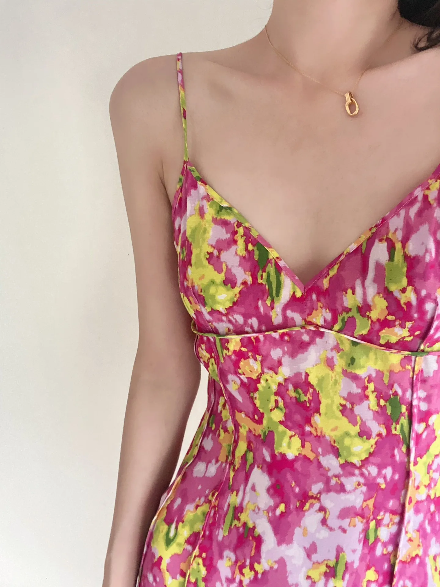 2023 осень/зима модная новинка Женская одежда с принтом платье-комбинация с открытой спиной 0905
2023 осень/зима модная новинка Женская одежда с принтом платье-комбинация с открытой спиной 0905