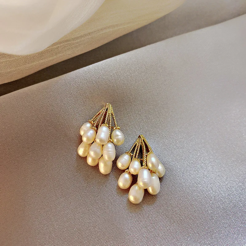 925 Silver Needle, Real Gold Plating, French Baroque Freshwater Pearl Earrings, Fashionable Female
925 Silver Needle, Real Gold Plating, French Baroque Freshwater Pearl Earrings, Fashionable Female