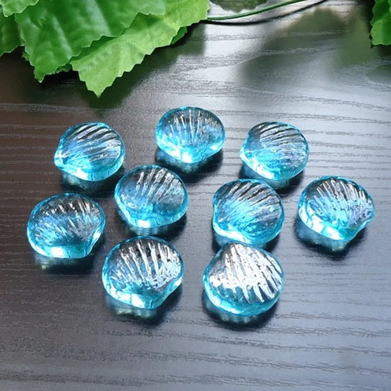 15 grains Colorful crystal glass scallop stone fish tank landscaping stone blue glass stone fish tank bottom sand stone
15 grains Colorful crystal glass scallop stone fish tank landscaping stone blue glass stone fish tank bottom sand stone