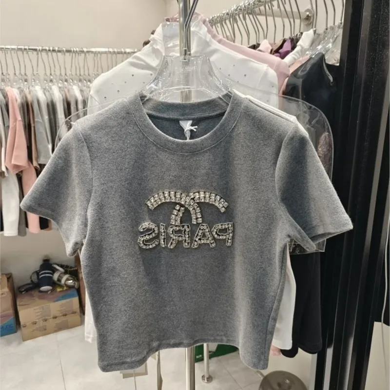 Thicken Sanding Short Sleeve T-shirt For Women 2023 New Spring High Waist Slim Spice Girls Crop Top Beaded Letters Basic Tees
Thicken Sanding Short Sleeve T-shirt For Women 2023 New Spring High Waist Slim Spice Girls Crop Top Beaded Letters Basic Tees