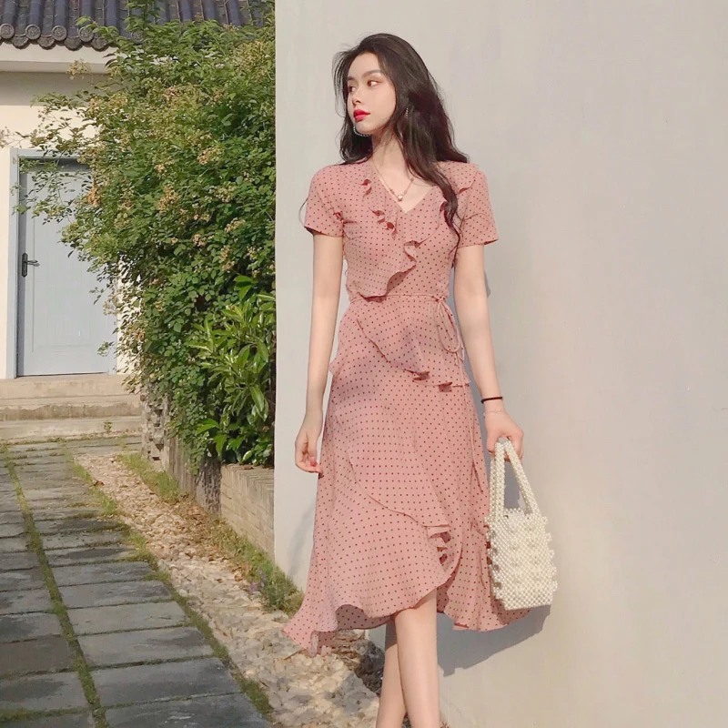 women's polka dot dress Beach Ruffles Chiffon V neck female sundress Elegant boho dresses summer maxi pink dress for women
women's polka dot dress Beach Ruffles Chiffon V neck female sundress Elegant boho dresses summer maxi pink dress for women