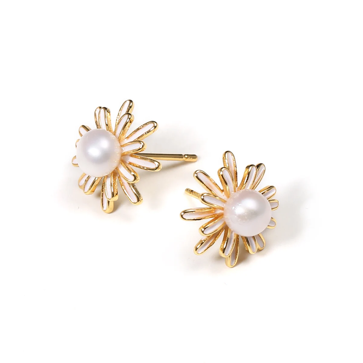 Natural Pearl Bead Stud Earrings White Daisy Shape Cultured Freshwater Pearl Bead Earrings for Jewelry Women Gift 15x15mm
Natural Pearl Bead Stud Earrings White Daisy Shape Cultured Freshwater Pearl Bead Earrings for Jewelry Women Gift 15x15mm