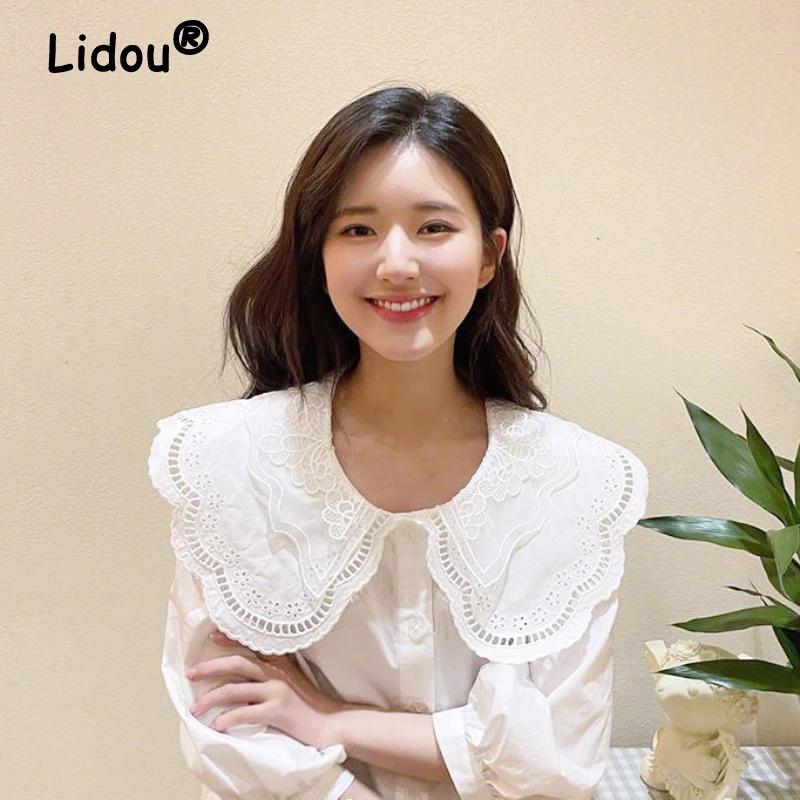 2022 New French Sweet Loose Lace Peter Pan Collar Shirt Long Sleeve White Blouse Women's Spring Summer Mori Girl Style Blouse
2022 New French Sweet Loose Lace Peter Pan Collar Shirt Long Sleeve White Blouse Women's Spring Summer Mori Girl Style Blouse