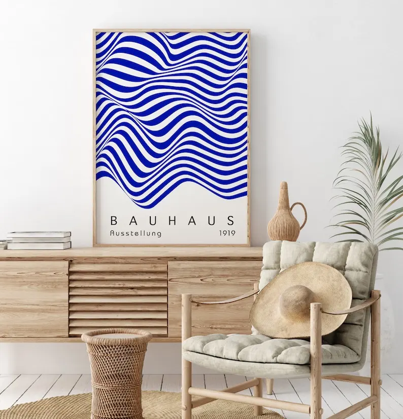 Синий минималистичный плакат Bauhaus
Синий минималистичный плакат Bauhaus
