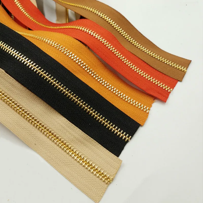 10M/LOT Continuous METAL Zipper Chain Fastener ROLL Tape/SLIDER Leather Bag Suitcase WALLET REPAIR Diy Sewing Accessories
10M/LOT Continuous METAL Zipper Chain Fastener ROLL Tape/SLIDER Leather Bag Suitcase WALLET REPAIR Diy Sewing Accessories
