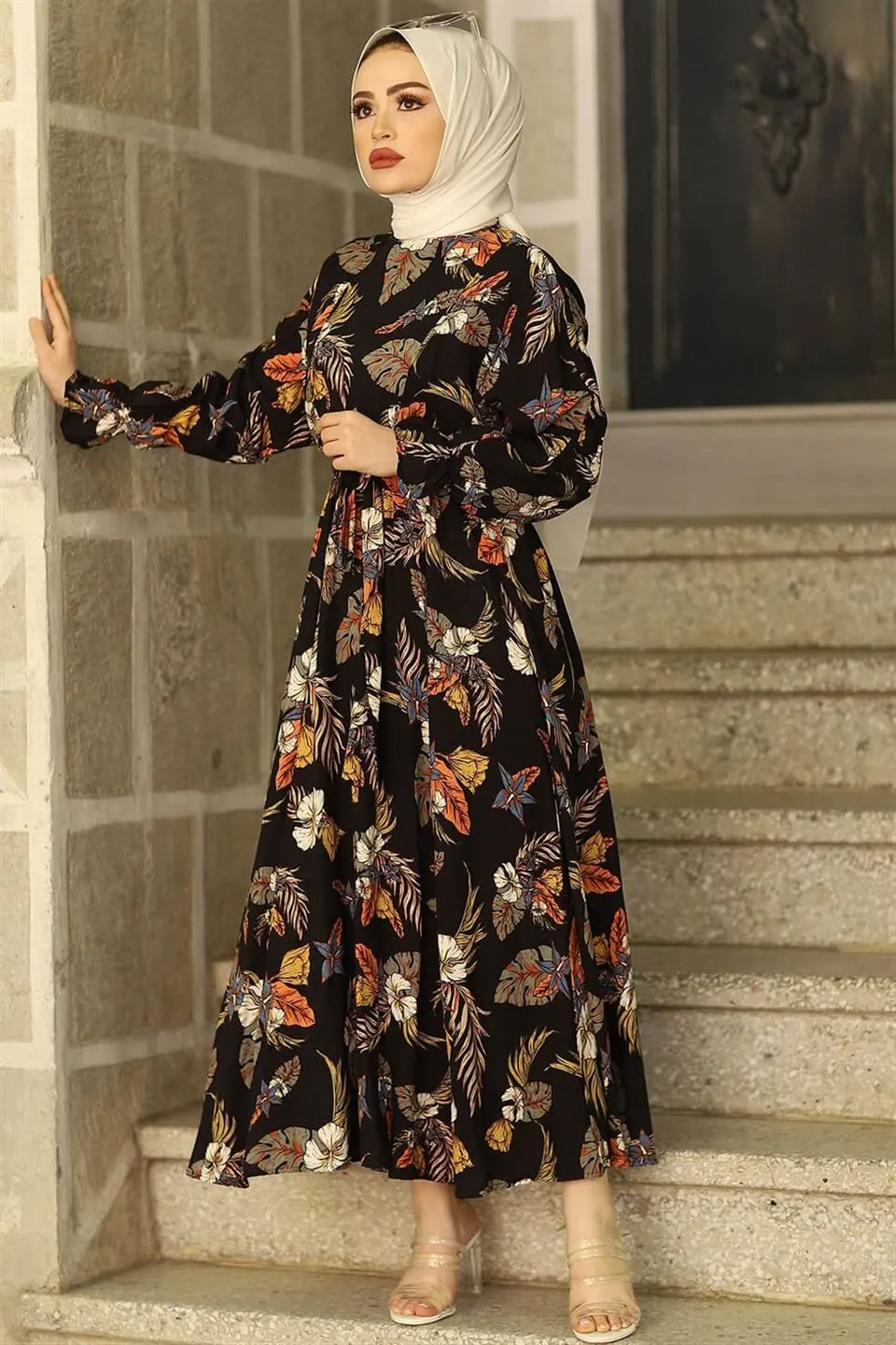 Muslim Women Long Leaf Patterned Arched Hijab Dress Big Size Summer New Season 2021 Islamic Fashion Hijab Tunik Turkey
Muslim Women Long Leaf Patterned Arched Hijab Dress Big Size Summer New Season 2021 Islamic Fashion Hijab Tunik Turkey