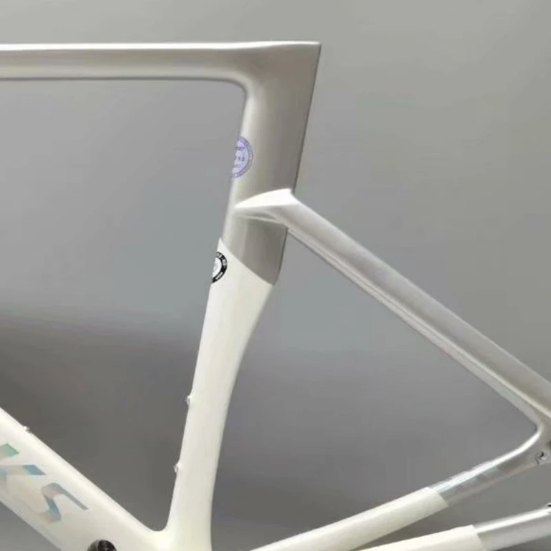 Carbon Fiber Road Bike 2023 New Disc Brake Frame T1100 Carbon Fiber Factory Production In Taiwan
Carbon Fiber Road Bike 2023 New Disc Brake Frame T1100 Carbon Fiber Factory Production In Taiwan