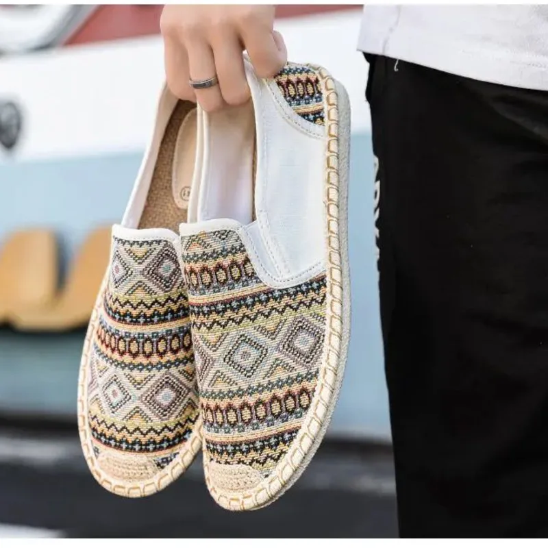 2022 Summer New Men's Canvas Shoes Breathable Fisherman's Shoes Are Versatile. Old Beijing Cloth Shoes Are Worn By Lazy People
2022 Summer New Men's Canvas Shoes Breathable Fisherman's Shoes Are Versatile. Old Beijing Cloth Shoes Are Worn By Lazy People