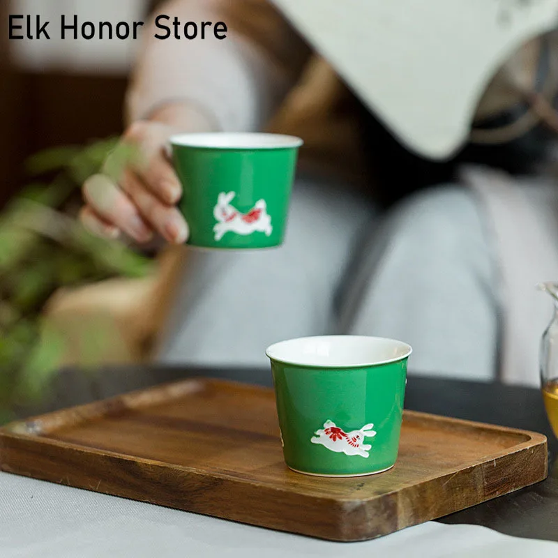 Керамическая чайная чашка с Белым Кроликом, 120 мл
Керамическая чайная чашка с Белым Кроликом, 120 мл