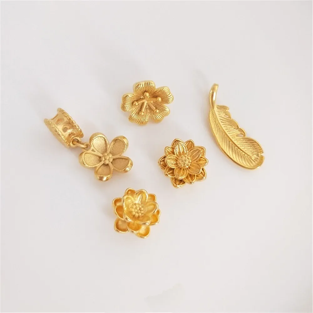 Vietnam Placer gold big hole lotus plum flower separated beads Lu Tong accessories feather pendant DIY bracelet jewelry
Vietnam Placer gold big hole lotus plum flower separated beads Lu Tong accessories feather pendant DIY bracelet jewelry
